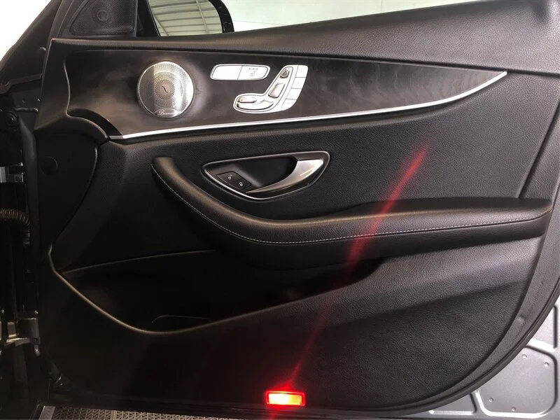 2018 Mercedes-Benz E-Class E300 - Photo 18