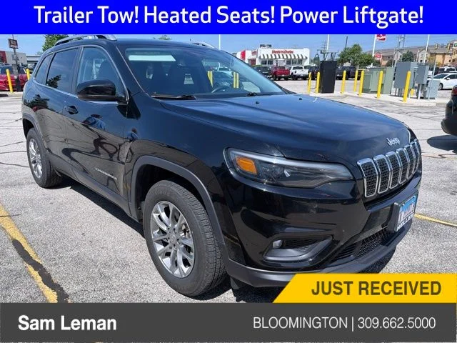 Used 2021 Black Jeep Latitude Lux image 1