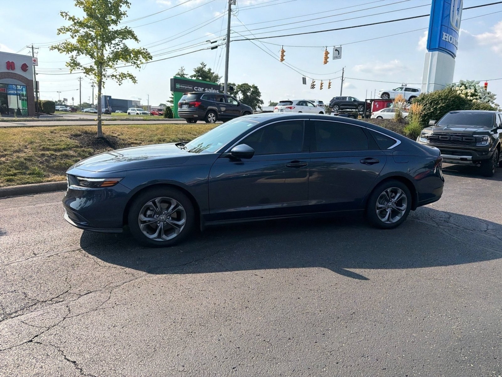 Certified Used 2024 Canyon River Blue Metallic Honda EX image 20
