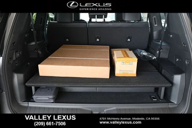 2026 Lexus LX 700h F-Sport - Photo 20