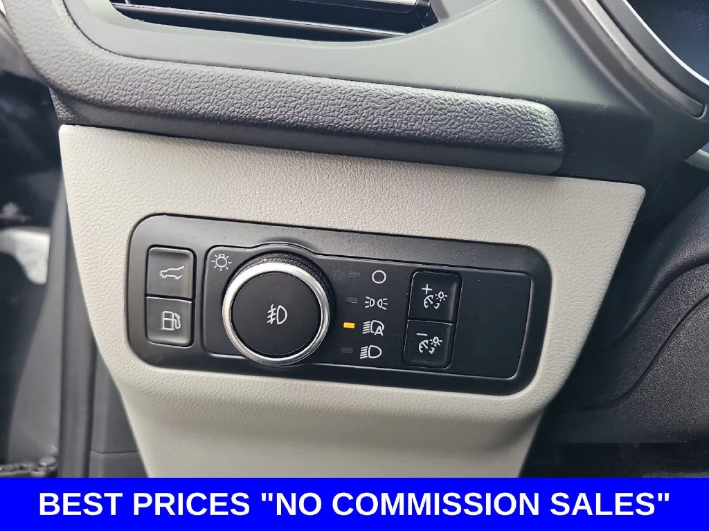 Used 2025 Gray Ford Base image 27
