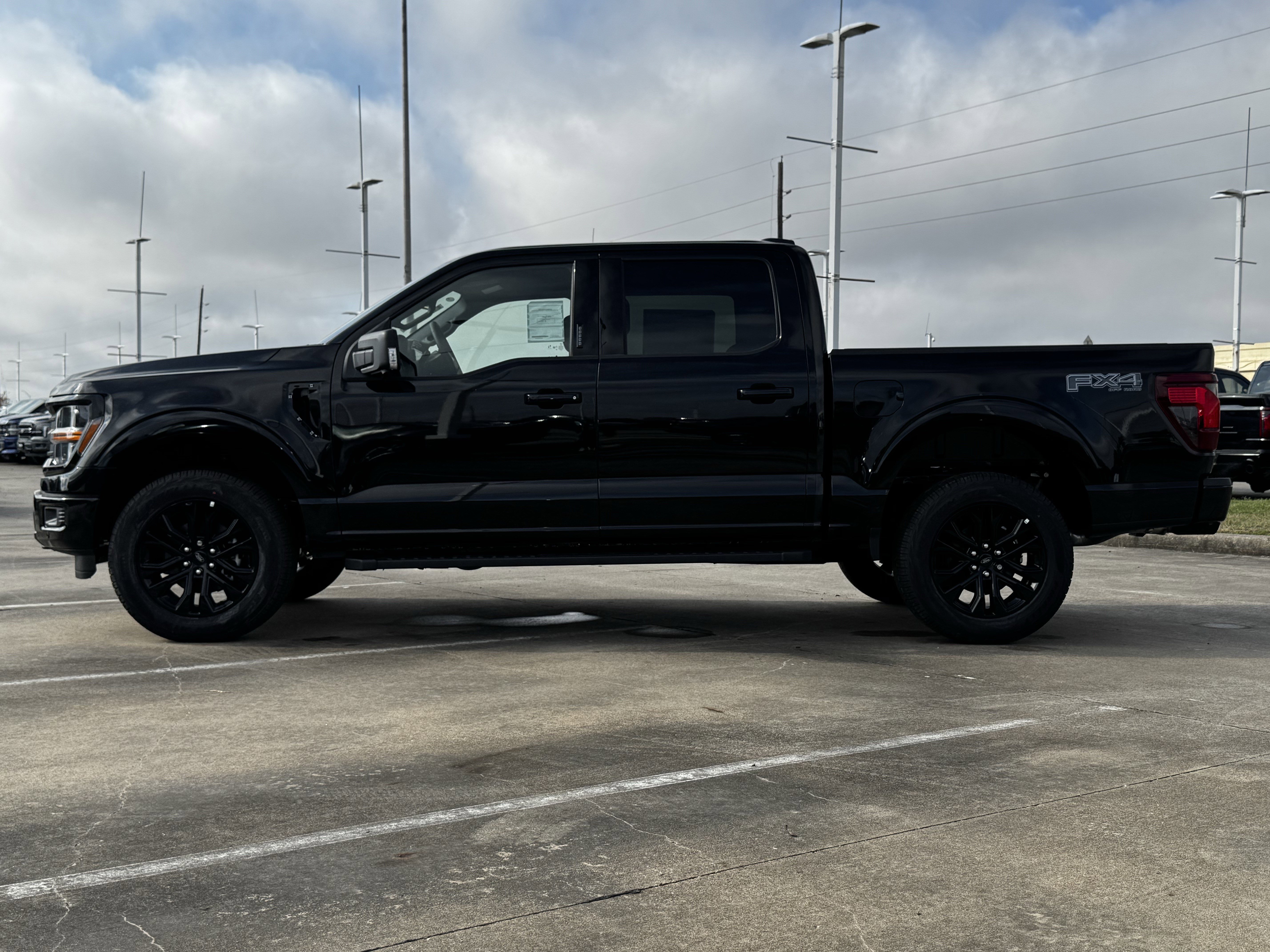 New 2026 Agate Black Metallic Ford XLT image 6