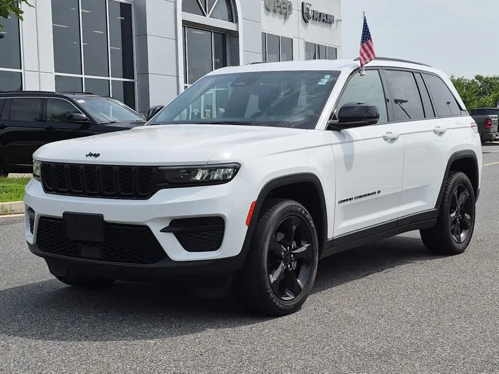 2023 Jeep Grand Cherokee Altitude