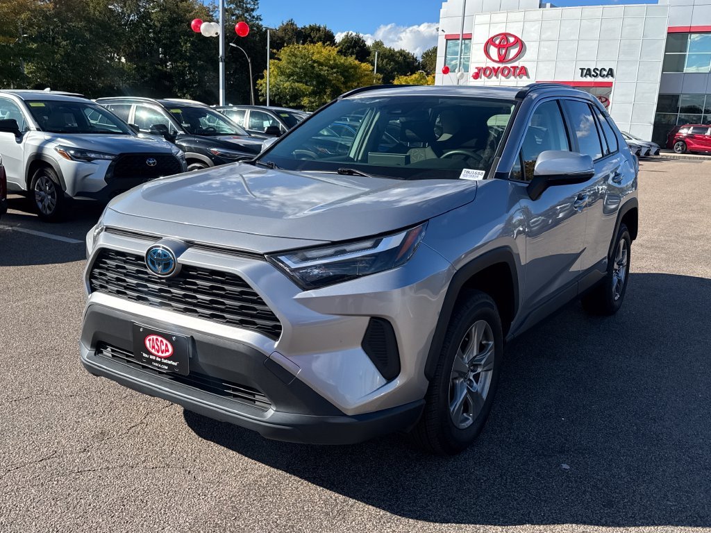 Certified Used 2023 Silver Toyota XLE image 3