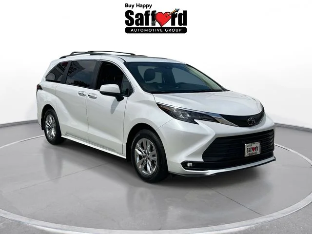 Used 2026 Ice Cap Toyota XLE image 7