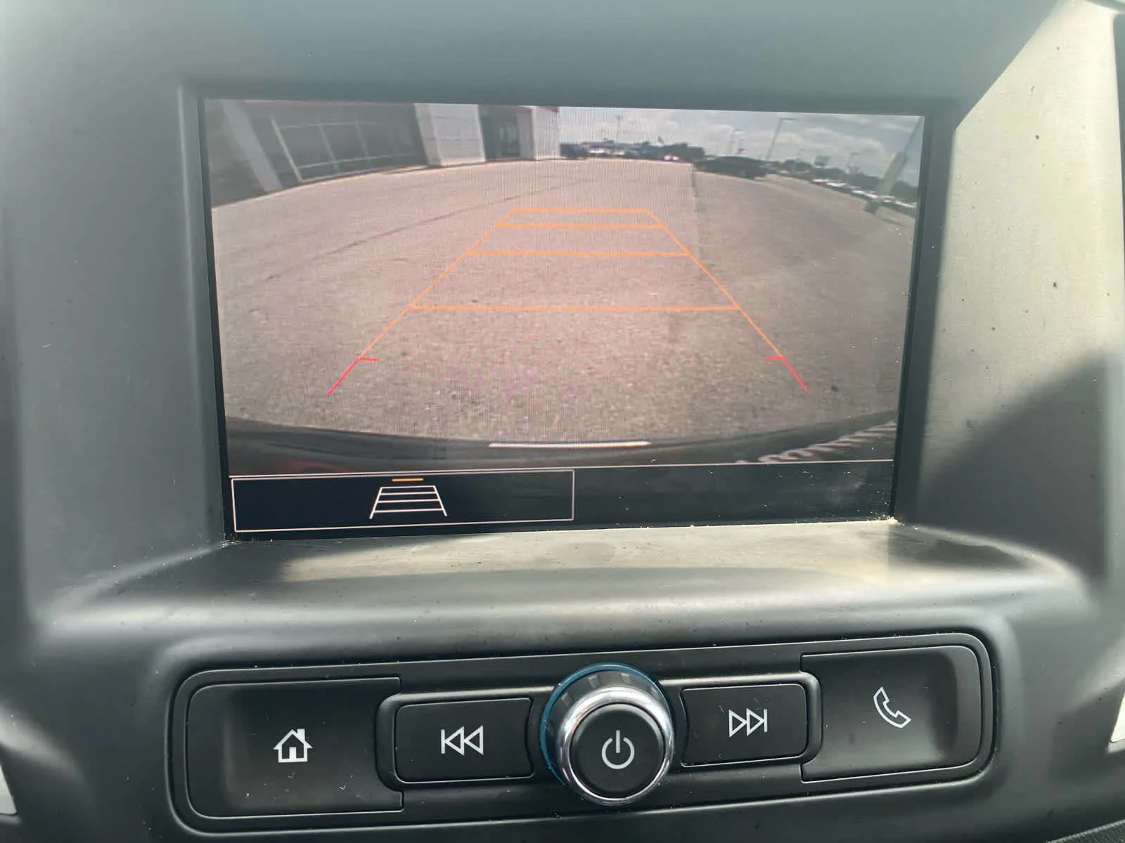 Used 2024 Sterling Metallic GMC SLE image 22
