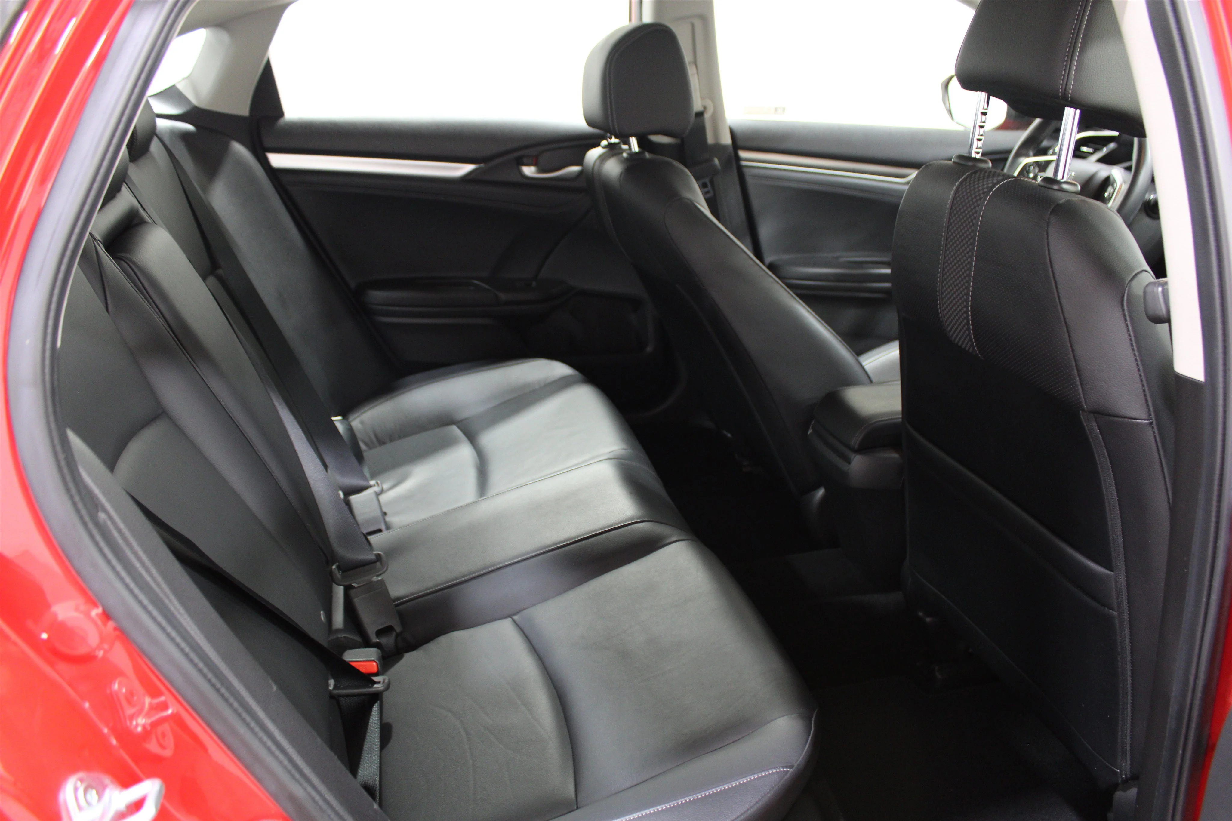 Used 2019 Red Honda EX-L image 22