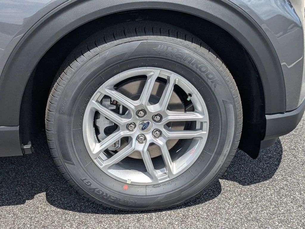 New 2026 Carbonized Gray Metallic Ford Active image 12
