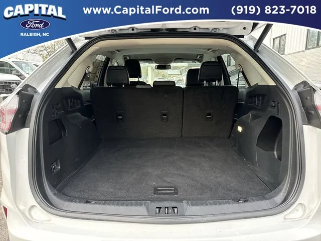 Used 2023 White Ford SEL image 16
