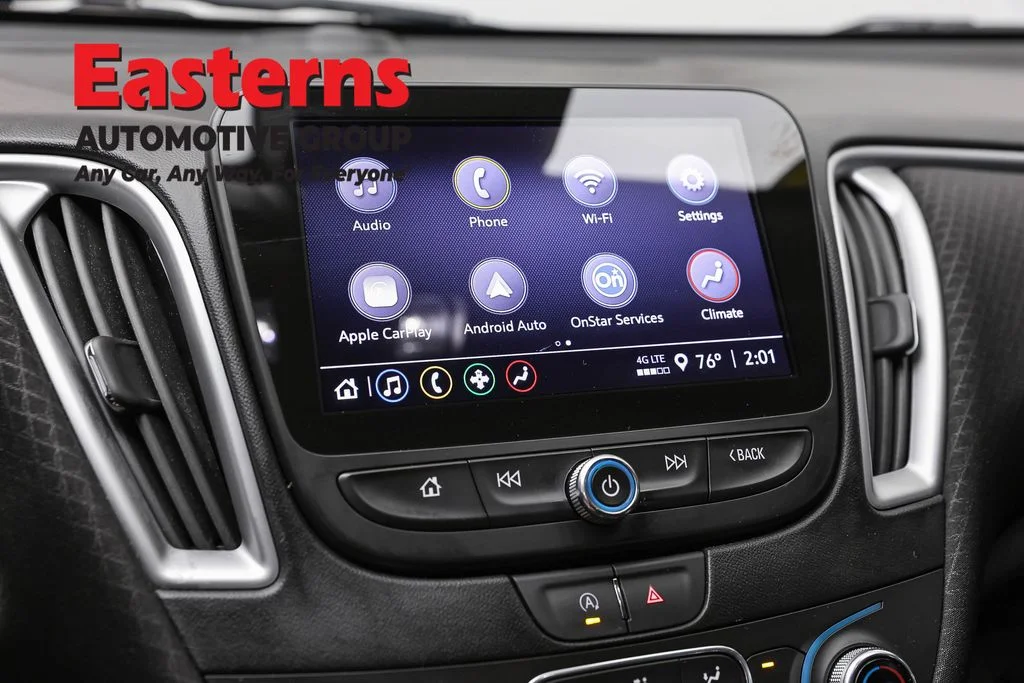 Used 2023 Gray Chevrolet LT image 19