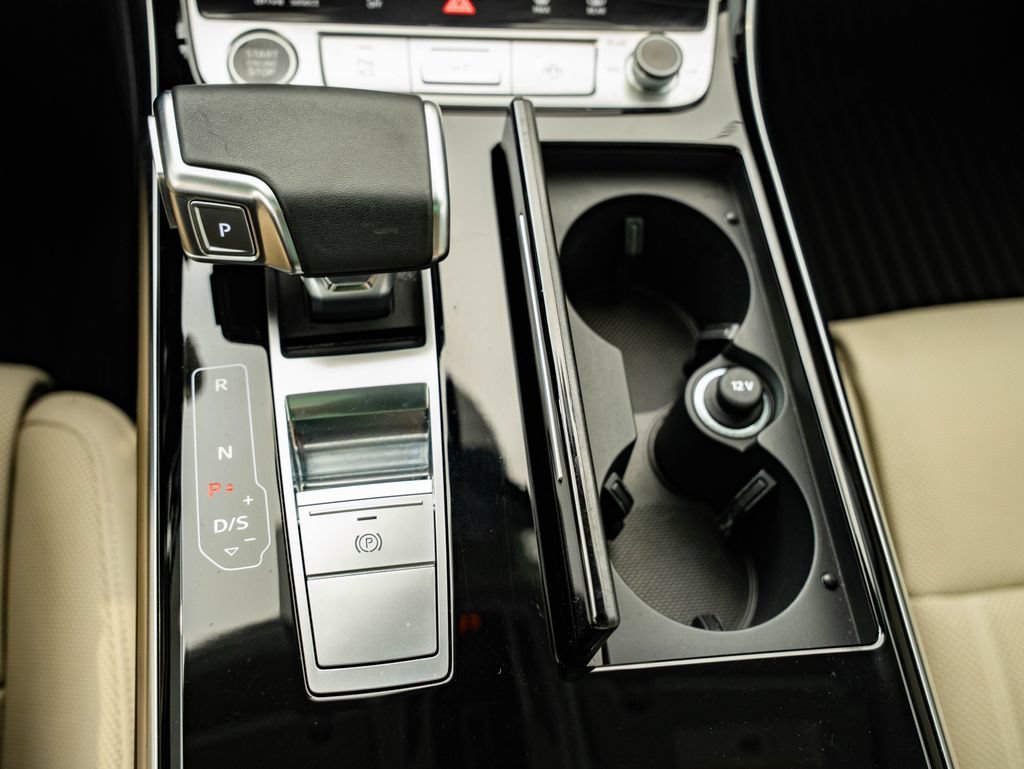 Used 2025 Mythos Black Metallic Audi L 55 image 38