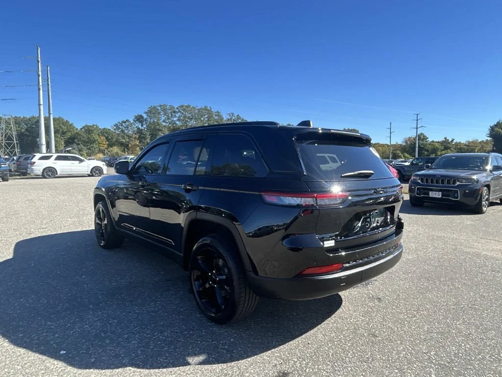 Certified Used 2024 Black Jeep Limited image 5