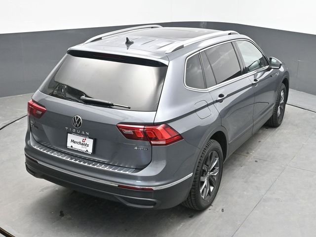 Used 2022 Gray Volkswagen 2.0T SE image 23