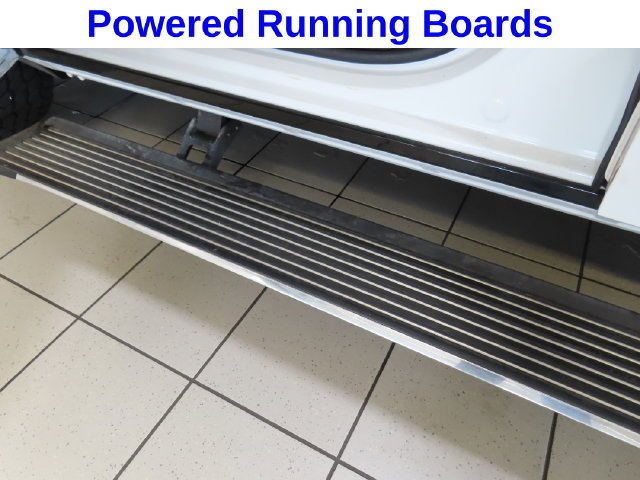 Used 2023 Bright White Clearcoat Jeep Base image 20