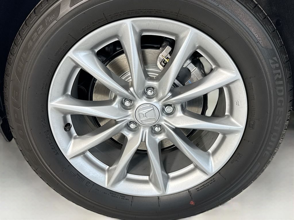 New 2026 Platinum White Pearl Honda EX image 31