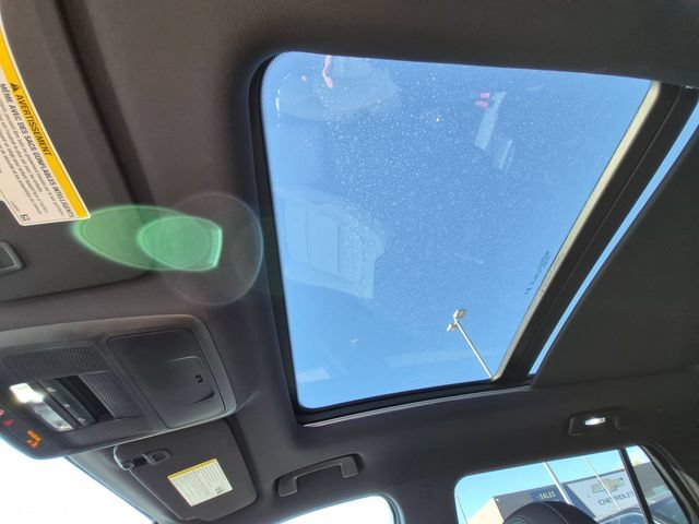 Used 2026 Summit White GMC AT4 image 16