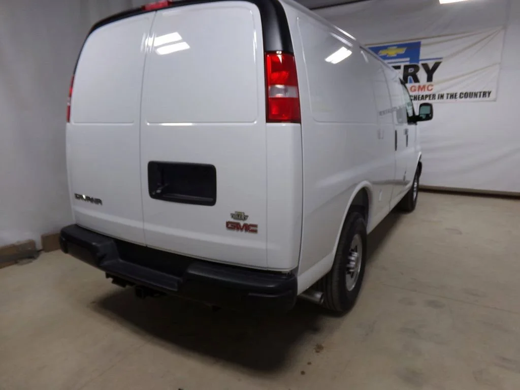 2025 GMC Savana Cargo Work Van - Photo 6