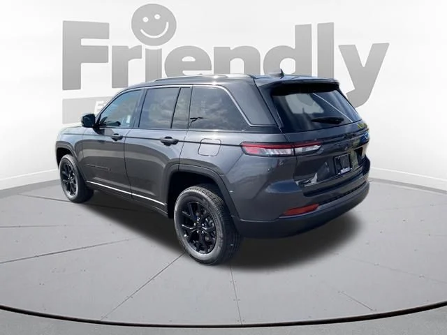 New 2026 Baltic Gray Metallic Clear-Coat Exterior Paint Jeep Altitude image 7