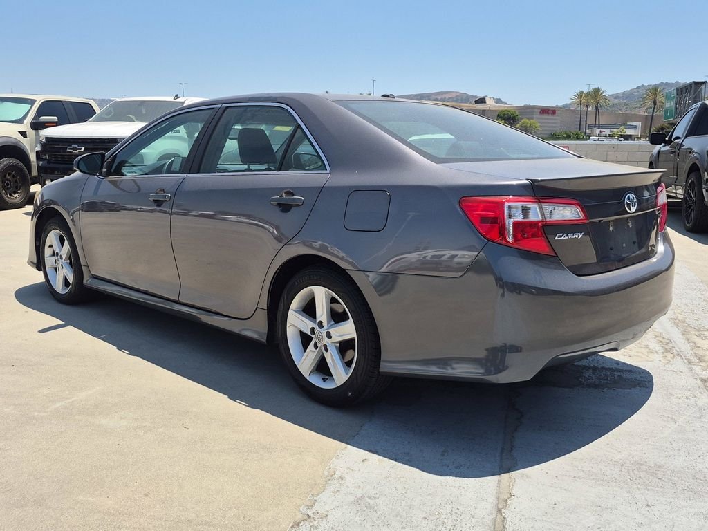 Used 2014 Magnetic Gray Metallic Toyota SE image 4