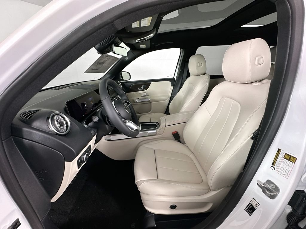 New 2026 Polar White Mercedes-Benz GLB 250 image 20