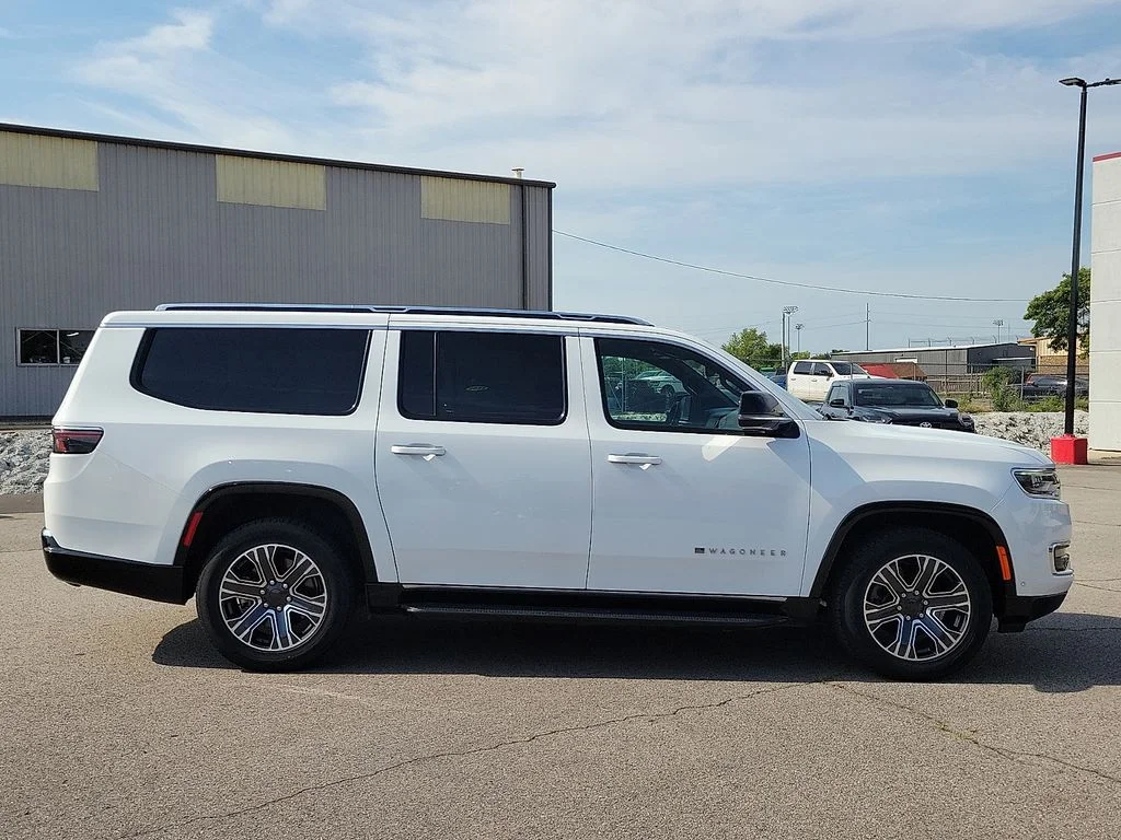 Used 2024 White Jeep Series II image 6