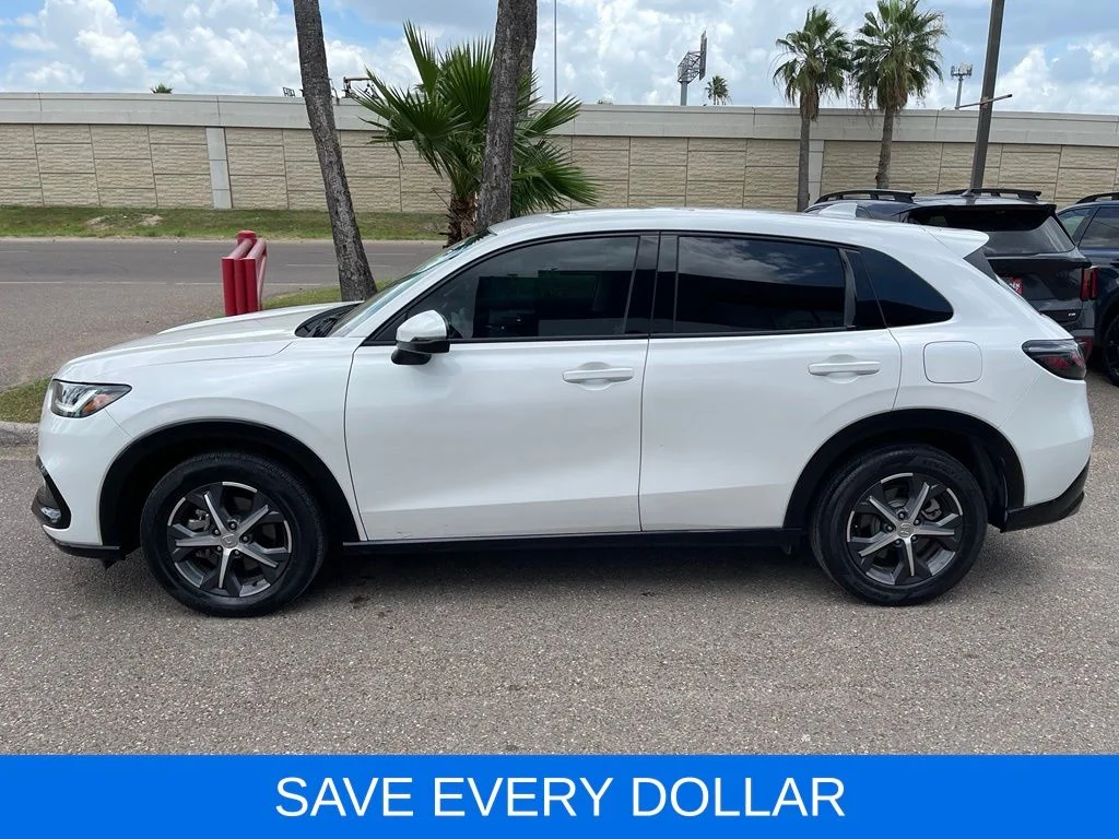 Used 2024 White Honda EX-L image 3