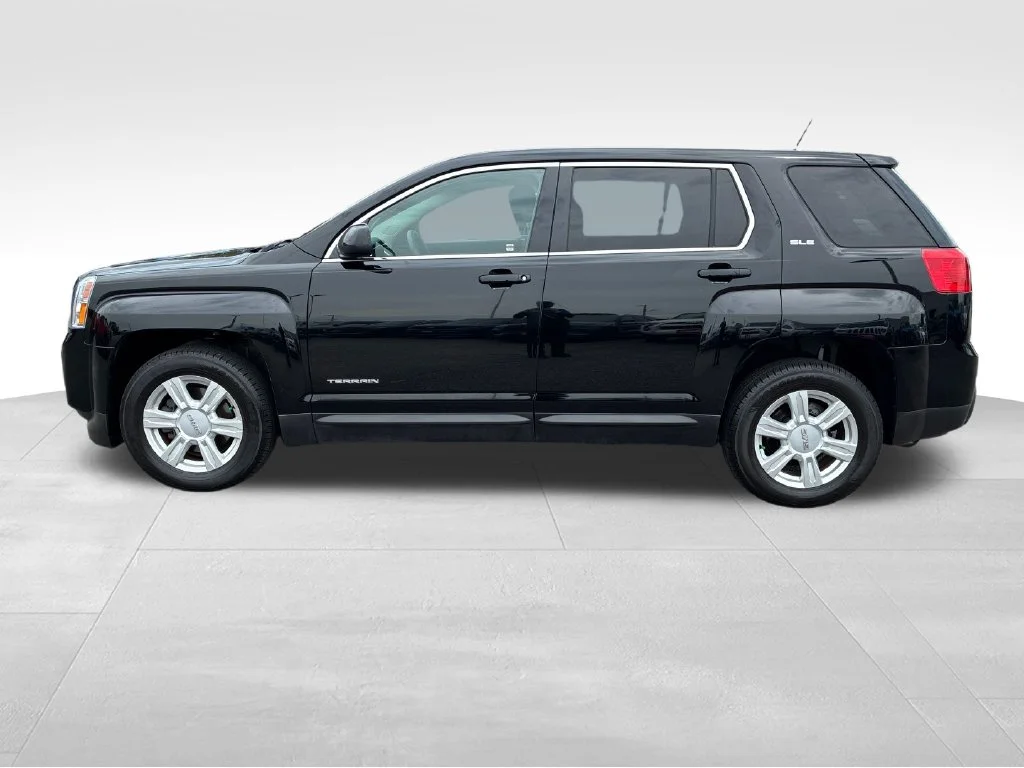 Used 2015 Black GMC SLE-1 image 2