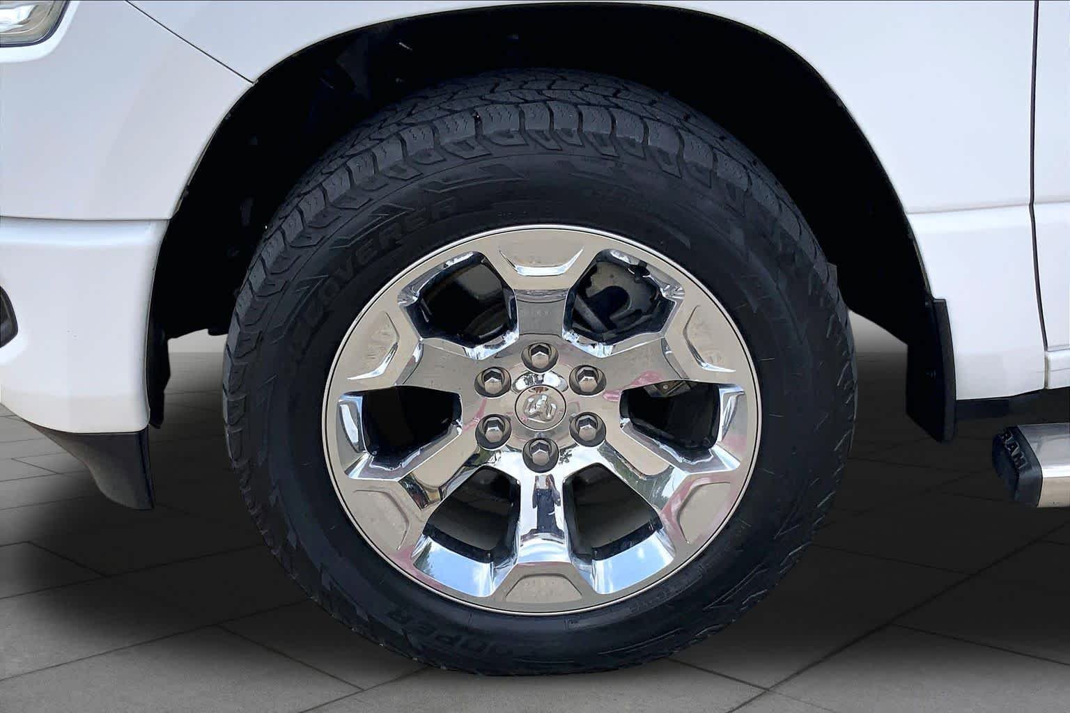 Used 2019 Bright White Clearcoat Ram Big Horn/Lone Star image 10