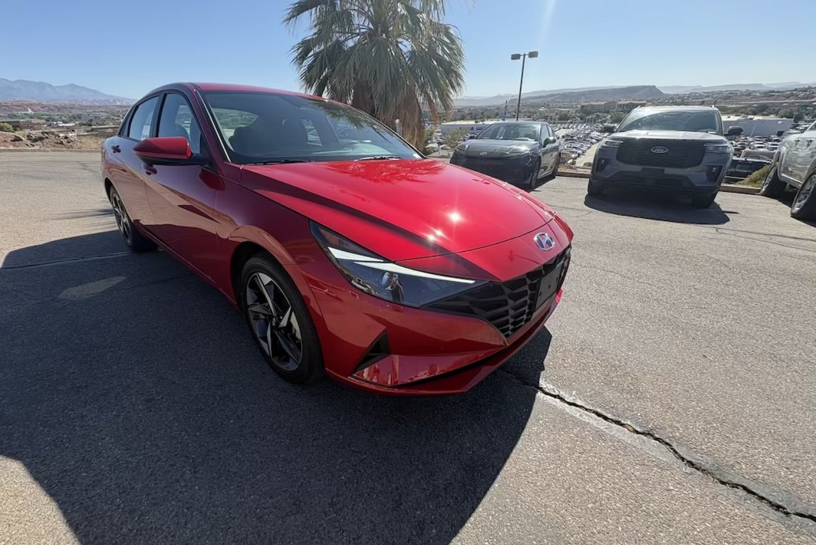 Used 2023 Calypso Red Hyundai SEL image 8