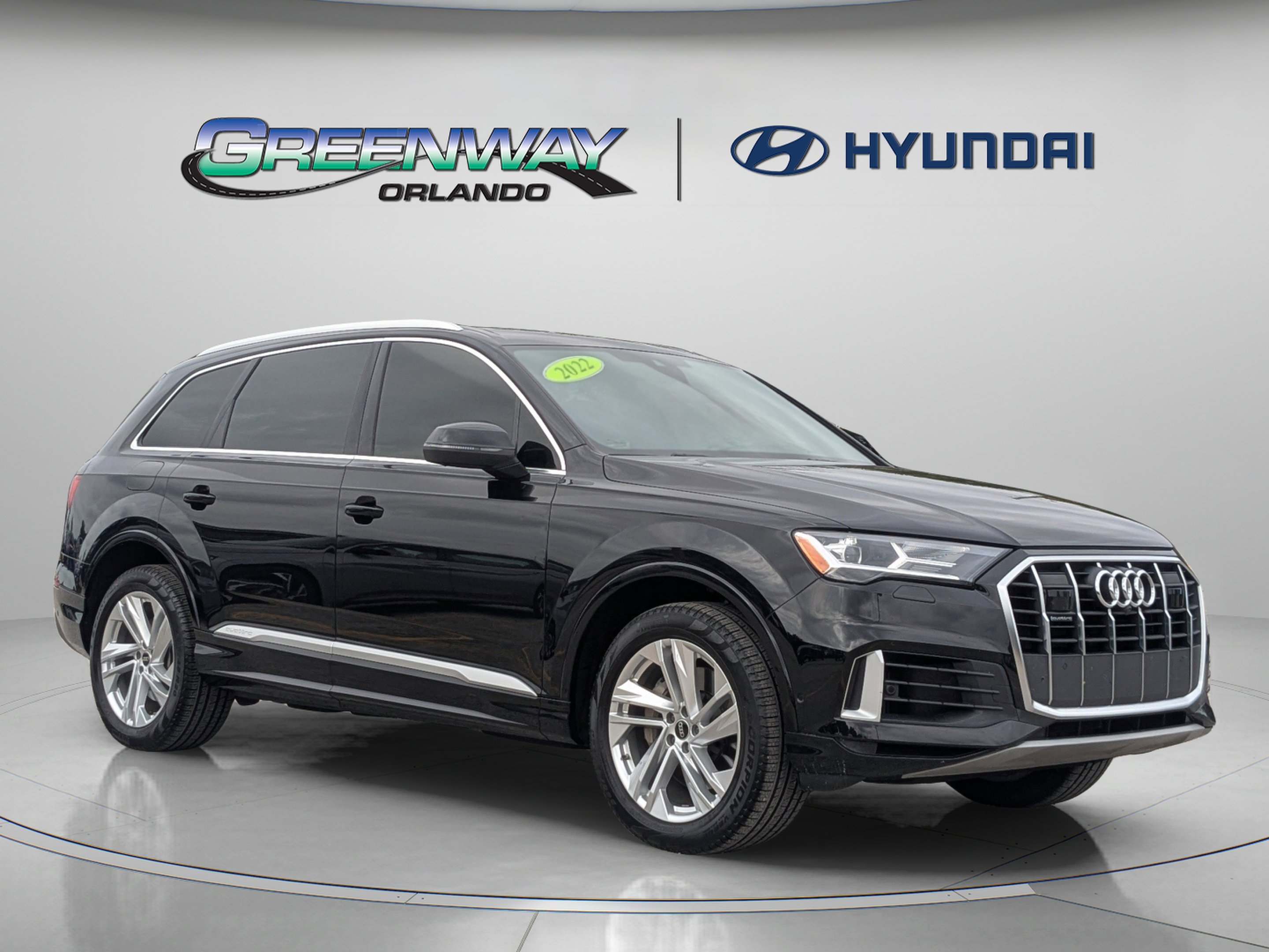 2022 Audi Q7 55 Premium Plus quattro Tiptronic's photo