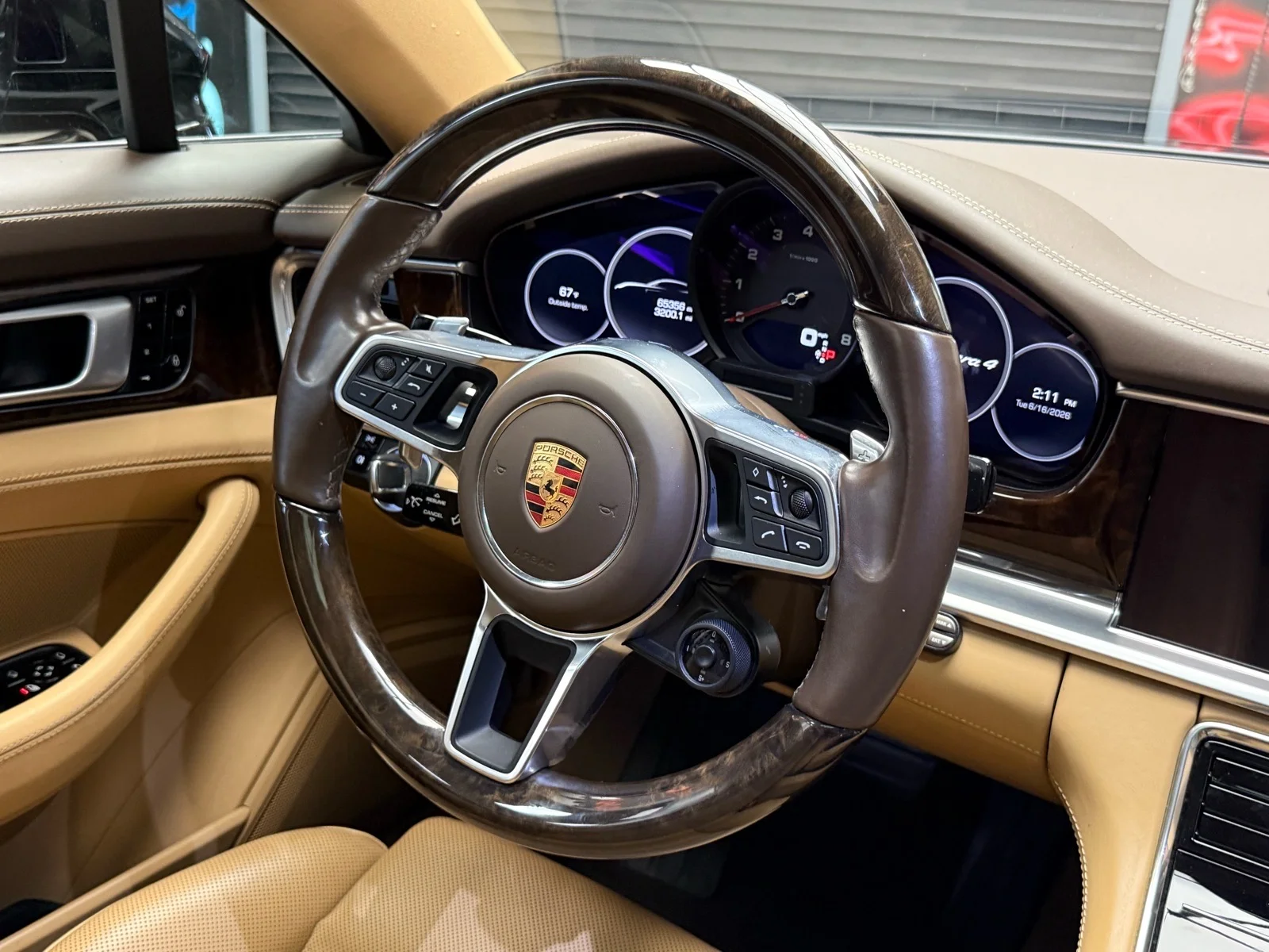 Used 2018 Black (a1) Porsche 4 image 10