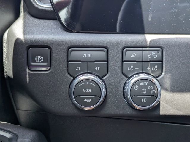 New 2026 Sterling Metallic GMC Elevation image 29