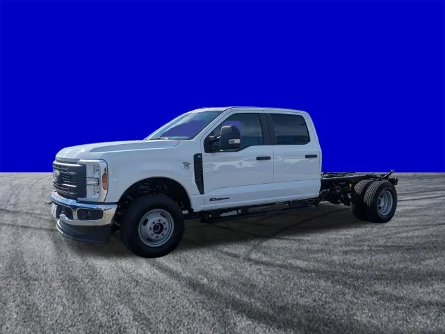 New 2027 White Ford XL image 8