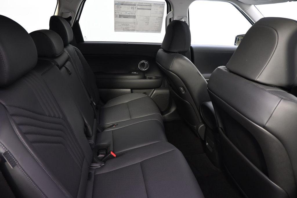 New 2026 White Pearl Hyundai SEL Premium AWD image 18