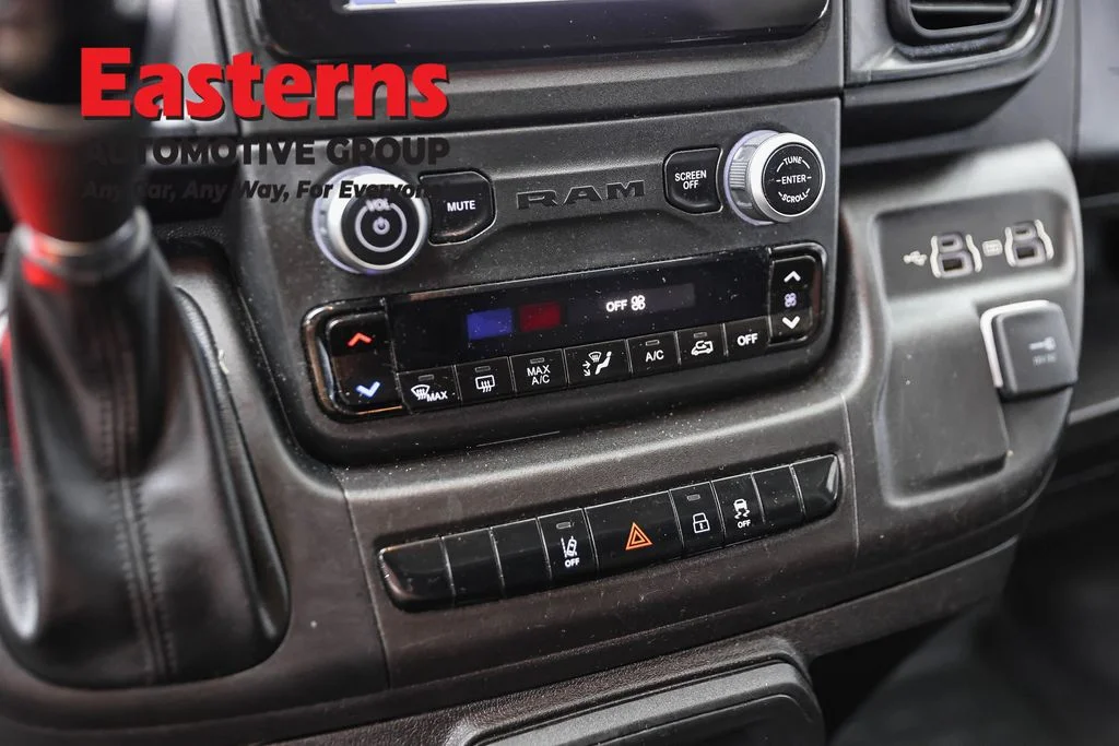 Used 2022 Blue Ram High Roof image 21