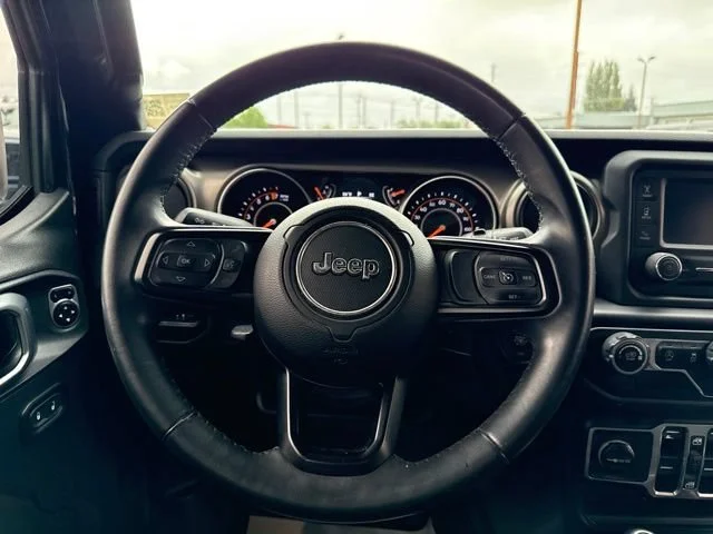 Used 2018 Black Clearcoat Jeep Sport S image 20