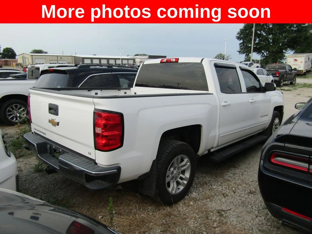 Used 2017 White Chevrolet LT image 5