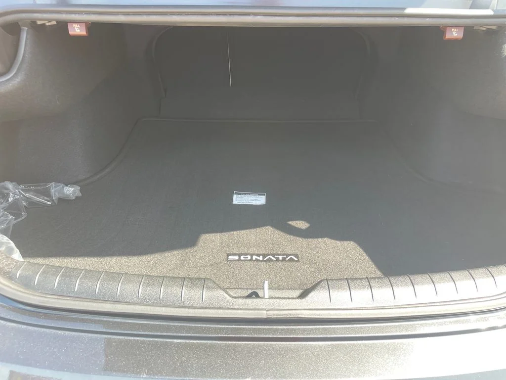 Used 2024 Gray Hyundai SEL image 26
