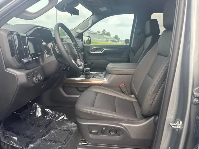 New 2026 Sterling Gray Metallic Chevrolet LT Trail Boss image 9