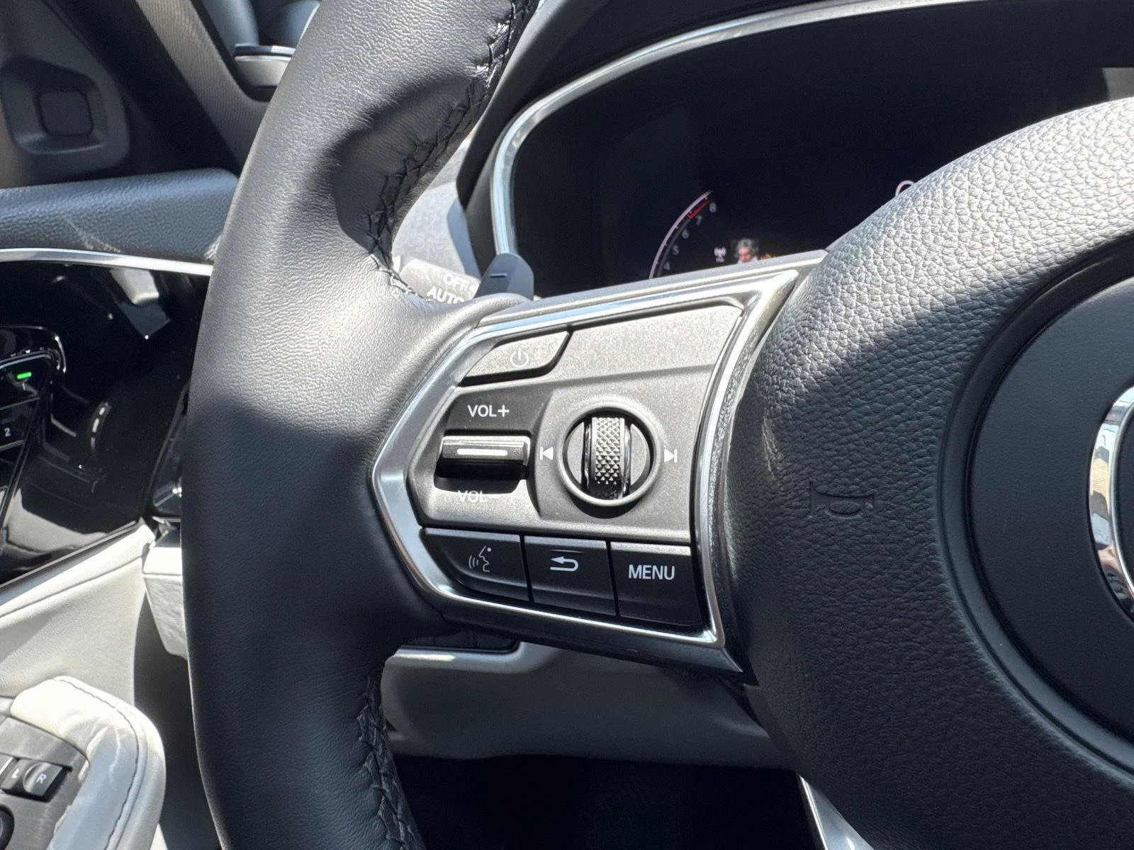 Used 2026 Solar Silver Metallic Acura SH-AWD with Technology Package image 39