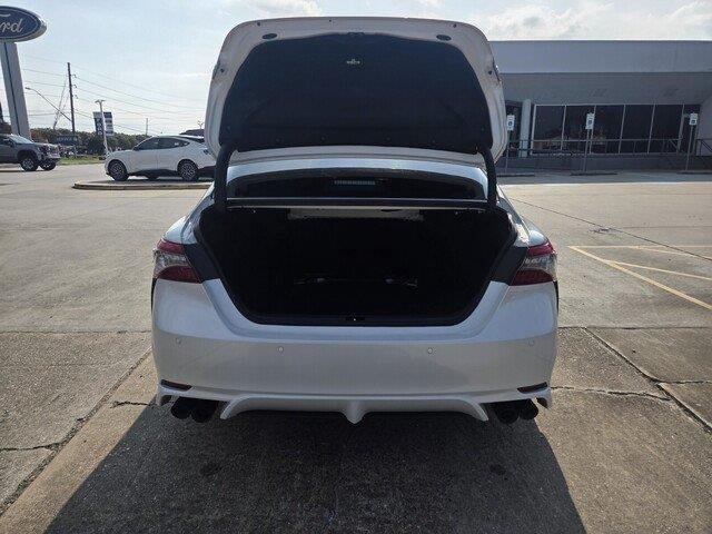 Used 2024 Wind Chill Pearl / Midnight Black Metallic Toyota XSE V6 image 30
