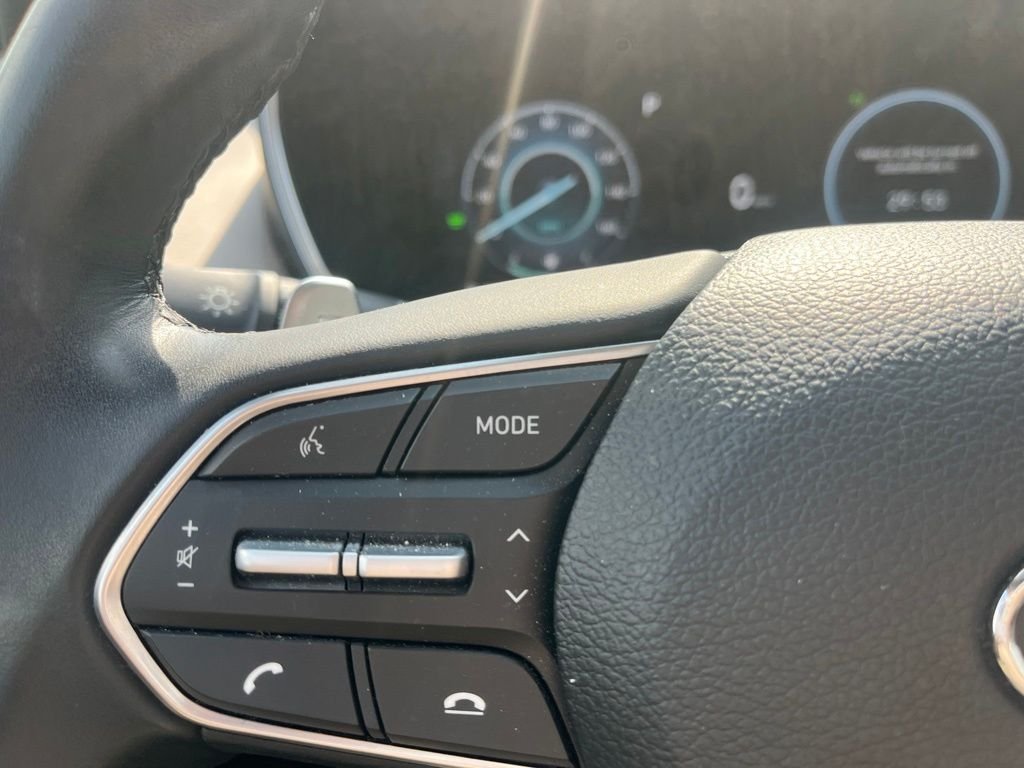 Used 2023 White Hyundai Blue image 14
