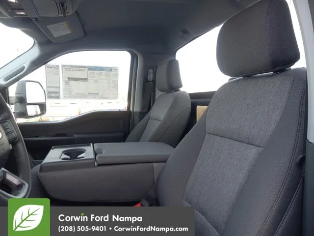 2025 Ford F-550 Super Duty Chassis Cab XL - Photo 14