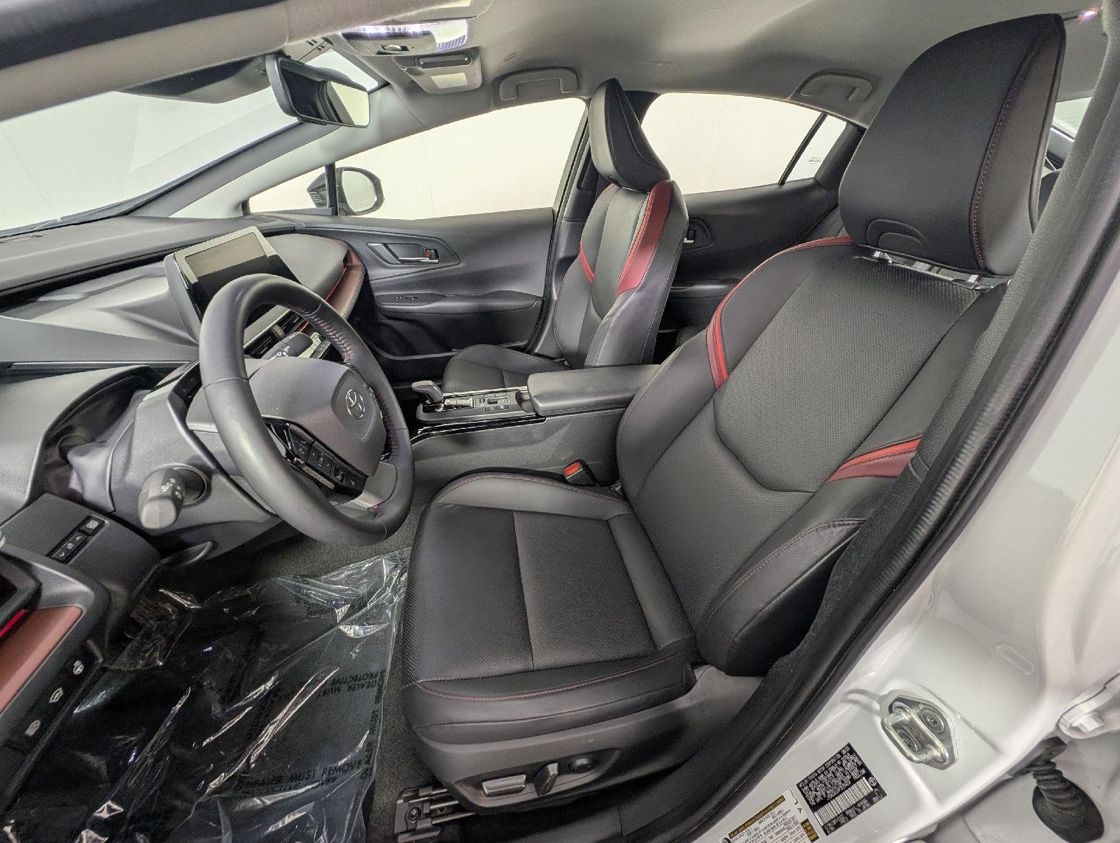 Used 2023 Wind Chill Pearl Toyota XSE image 14