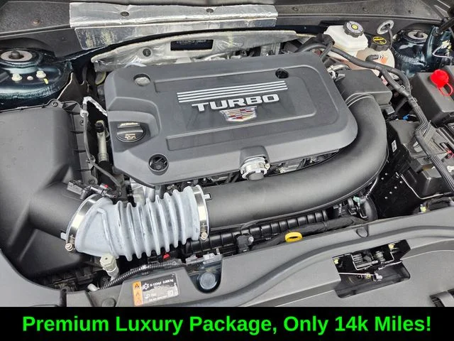 Used 2025 Green Cadillac Premium Luxury image 17