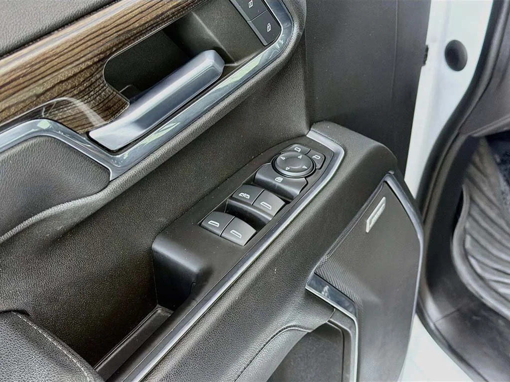 Used 2023 White Chevrolet LT Trail Boss image 30
