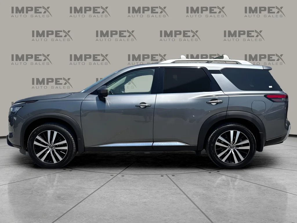 Used 2023 Gray Nissan Platinum image 2