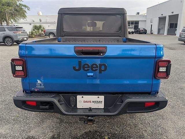 Used 2020 Hydro Blue Pearl Coat Jeep Sport image 5