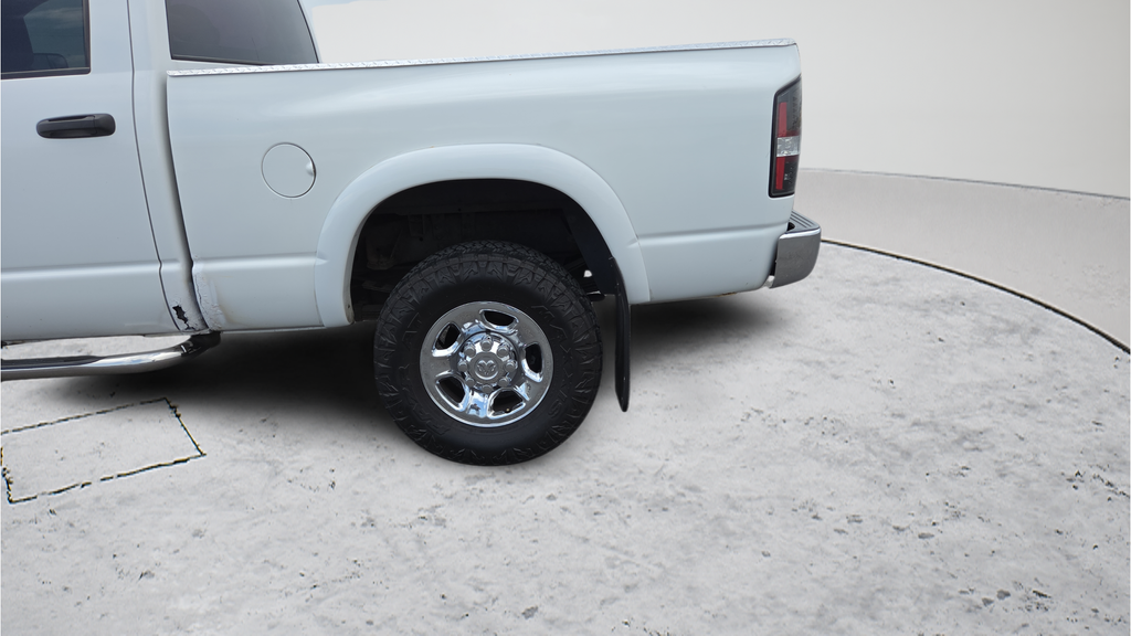 Used 2006 White Dodge SLT image 25