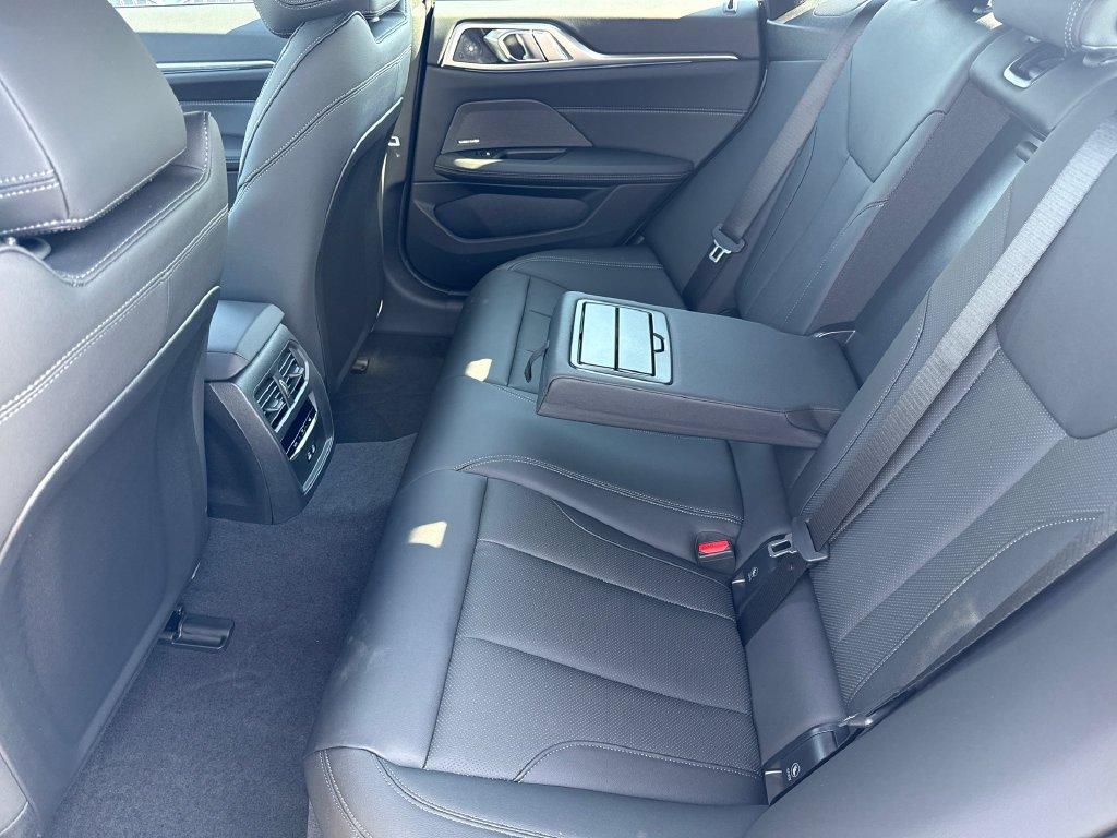 New 2026 Skyscraper Grey Metallic BMW eDrive40 image 18